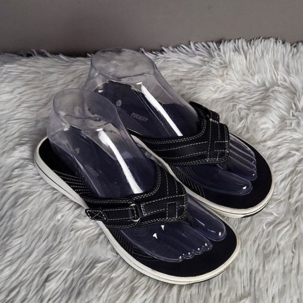 Clarks Cloudsteppers Breeze Sea Comfort Black Flip Flop, Women's Shoe Size 6 M